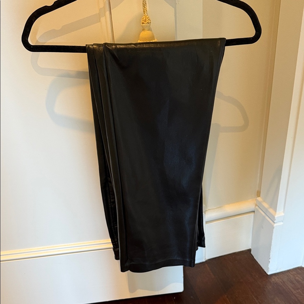 Aritzia Wilfred Melina Leather pants